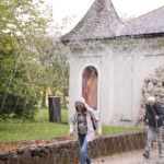 Salzburg (A) – Schloss Hellbrunn – (Wasserspiele: auch die Zuschauer werden nicht verschont)