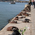 Budapest (H) – Schuhe am Donauufer (Mahnmal zur Erinnerung an die Pogrome an Juden)