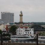 Rostock (D) – Einfahrt in den Hafen